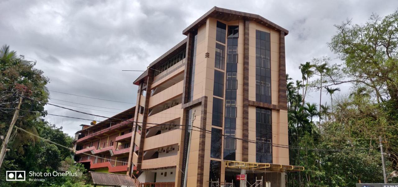 Shreepoorna Lodge Sringeri Bagian luar foto